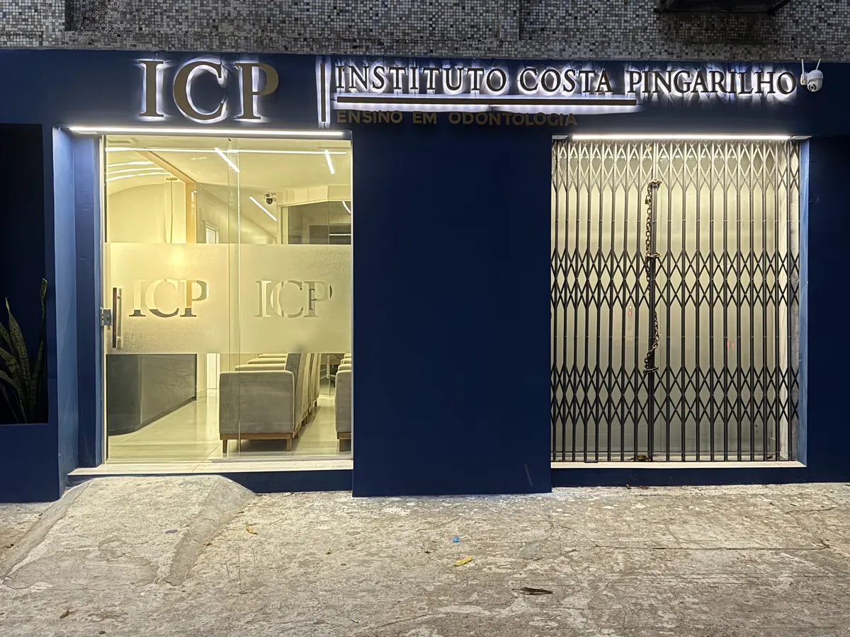 Fachada do Instituto Costa Pingarilho, ensino em odontologia, em Belém